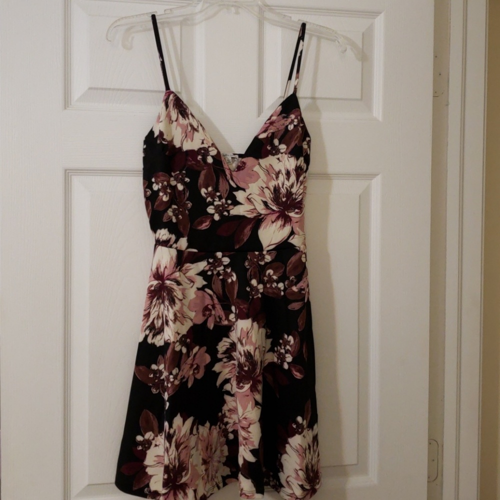 Strappy floral evening dress